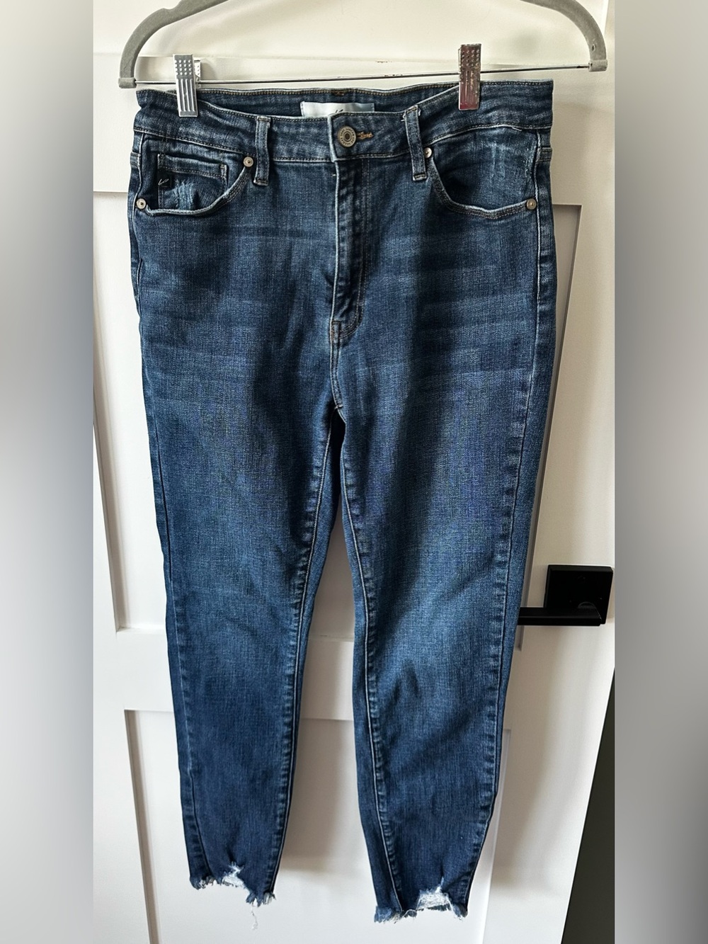 KanCan Womens Skinny Jeans Size 11/29 Medium Wash Stretch Pockets Raw Hem Ankle